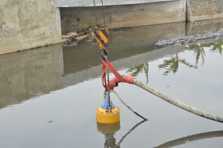 Trial” Integrated Geotube® Dewatering Technology” Pintu Air Embung Gedebage